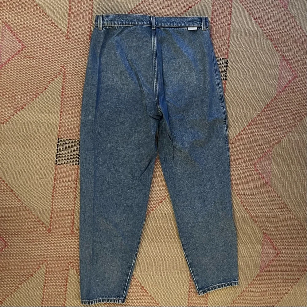 Boyish Parker Mom Jeans - Picture 2 of 8